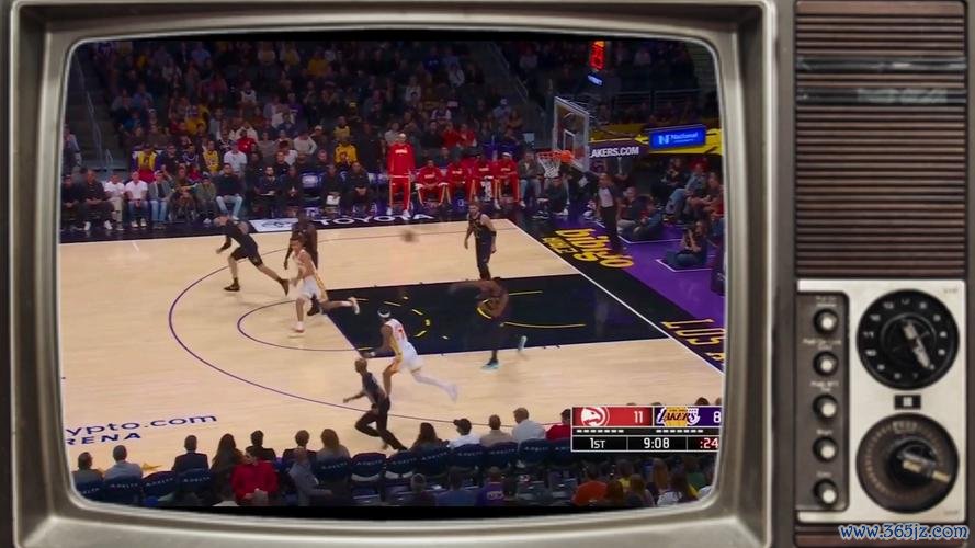 詹姆斯31+9+10力压东契奇27+12，湖人主场狂胜老鹰