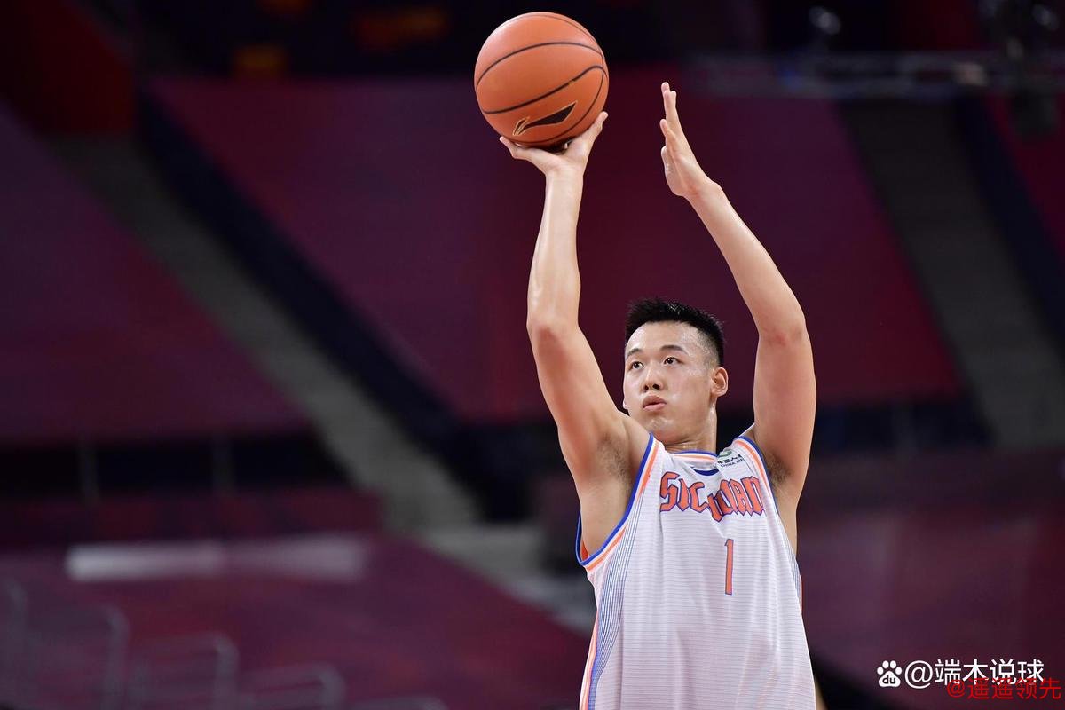 56比98惨败42分！辽篮苦主惨遭18连败：主教练顶不住申请下课？